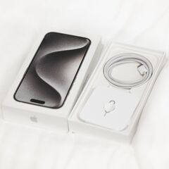 [美品] iPhone15pro 256GB ホワイト SiMフリーの画像