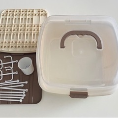 哺乳瓶ラック 哺乳用品収納ケース 大容量 カバー付きの画像