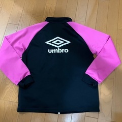 特価‼️umbroアンブロジャージ160の画像