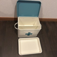 かわいい救急箱の画像