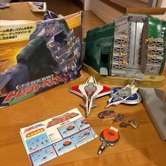 ウルトラマンコスモス人工秘密基地トレジャーベース