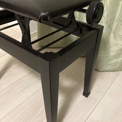 ピアノのいす　高さ調節可！の画像