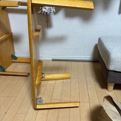 折りたたみテーブル、そのニの画像