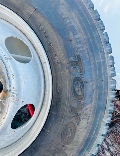 中古スタッドレスタイヤホイール付225/80R17.5 123/122L トーヨータイヤ M919 8分山 6本セット2019年製 トラク4トン車用