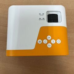 YOWHICK 超小型 プロジェクター ホームシアター DP02Wの画像