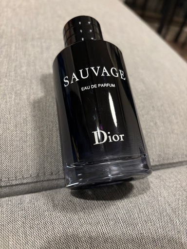 ほぼ未使用　香水　Dior　SAUVAGE