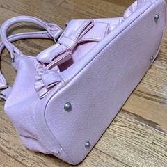 ピンク　バック　リボンが可愛いです！の画像