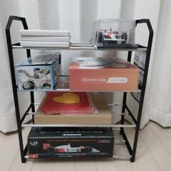 展示品の撮影用としてのみ使用　小物ラック　色:黒