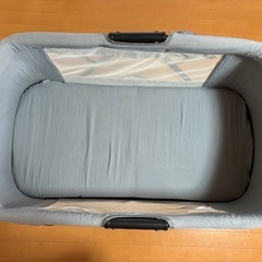 ベビーベッドの画像