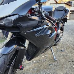 DUCATI  848