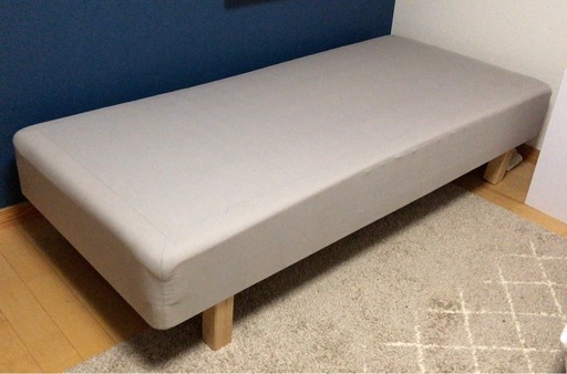IKEA 脚付ベッド