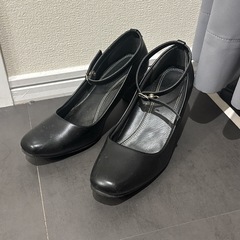 パンプス　ブラック
