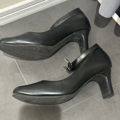 パンプス　ブラックの画像
