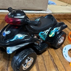 電動バイク　カーズミニカー　チョロＱ　立体駐車場　おまけ付き