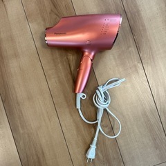 Panasonic ヘアドライヤー（EH-NA0E
）