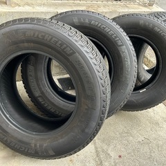 ランクルプラド　スタッドレス タイヤ265/65 R17　