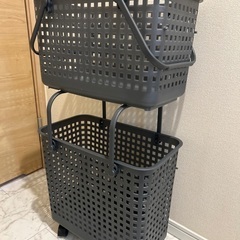 2月9日まで【超美品】ランドリーラック　スリム二段