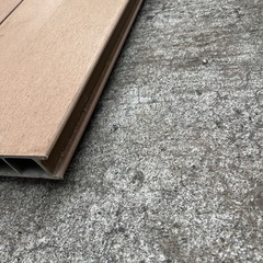 ウッドデッキ床板　樹脂素材　人工木の画像