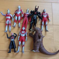 (話し中)ウルトラマンの人形
