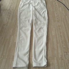 レディース　パンツ　白の画像