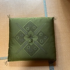 中古座布団の画像