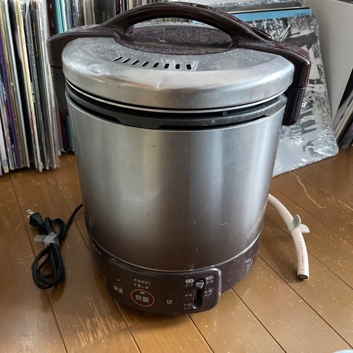 【引き取りの方優先】都市ガス用炊飯器