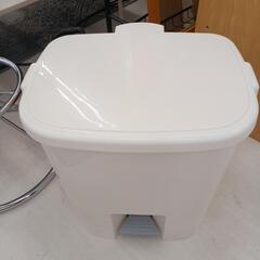 ★ジモティー割あり★フットペダルダストBOX　WH　 高さ(H)...