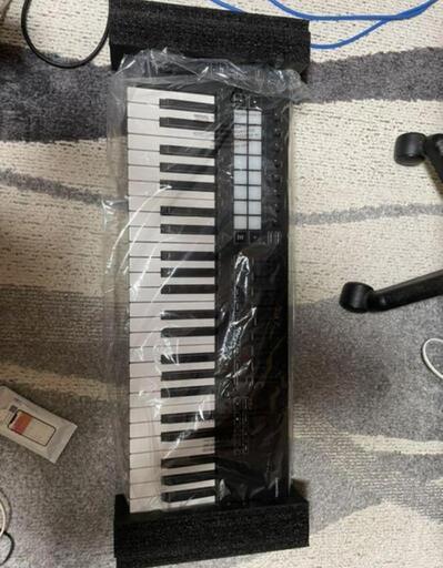 novation LAUNCHKEY49　midiKeyboard