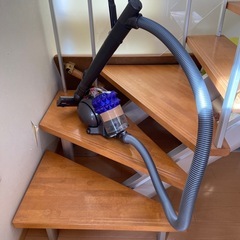 訳ありダイソンキャニスタークリーナー