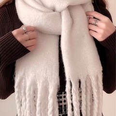 【新品】起毛フェイクウールフリンジボリュームマフラーの画像