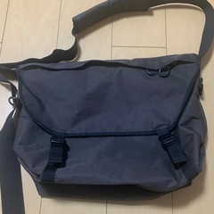 ニコアンド　ショルダーバッグ