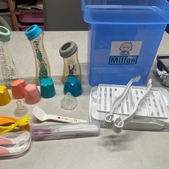 Milton消毒ケース 4L 消毒錠剤28個　Betta哺乳瓶　...