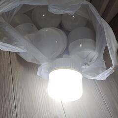 アウトドア 充電式 led電球 キャンプの画像