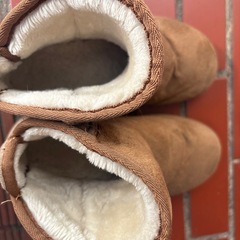 リンジィのショートブーツ　の画像