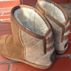 リンジィのショートブーツ　の画像