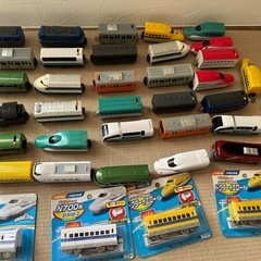 電車　おもちゃ(DAISO)