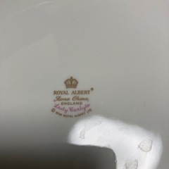 ロイヤルアルバートの画像