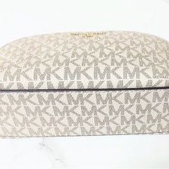 マイケルコース　Michael  KORS ポーチ　ホワイト　アイボリー　白の画像