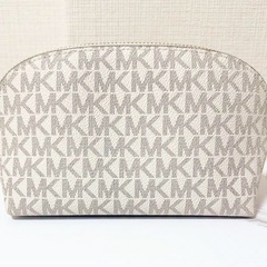 マイケルコース　Michael  KORS ポーチ　ホワイト　アイボリー　白の画像