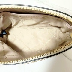 マイケルコース　Michael  KORS ポーチ　ホワイト　アイボリー　白の画像