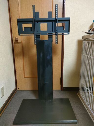 ハヤミ工業　壁寄せテレビスタンド