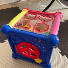 0歳から遊べる知育おもちゃ　トイローヤル  