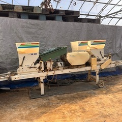 スズテック　3連種まき機