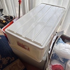 衣装ケース2個