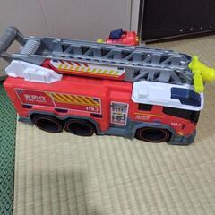 消防車　おもちゃ