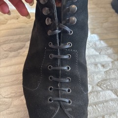 ジャコメッティモンキーブーツ