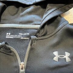 ◆USED美品◆アンダーアーマー UNDER ARMOUR/ジュニア キッズ/パーカー フーディー/ブラック 黒/YMD（140㎝）の画像