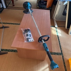 マキタ 充電式草刈機 18V 金属刃 makita MUR194DSF