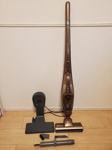 掃除機　HITACHI　PV-BC200