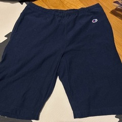 チャンピオン　ネイビーハーフパンツ